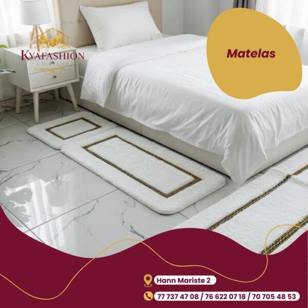 Descente de lit blanc bordure doree lot 3