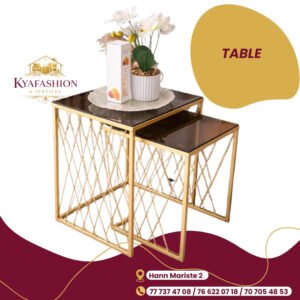 Tables gigognes dorees plateaux fumes